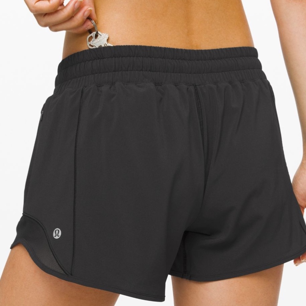 Lululemon Hotty Hot Shorts 4”